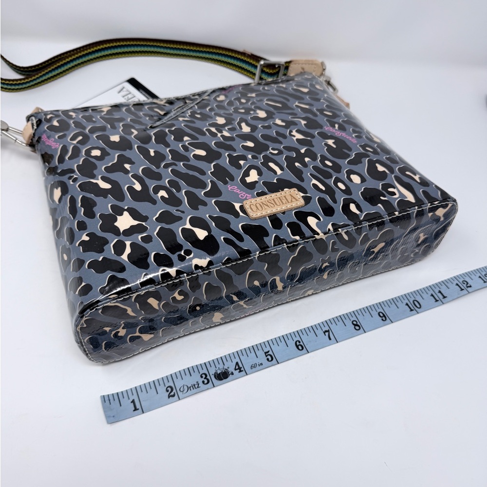 Consuela Downtown Crossbody  Black and Cream - Picture 5 of 9